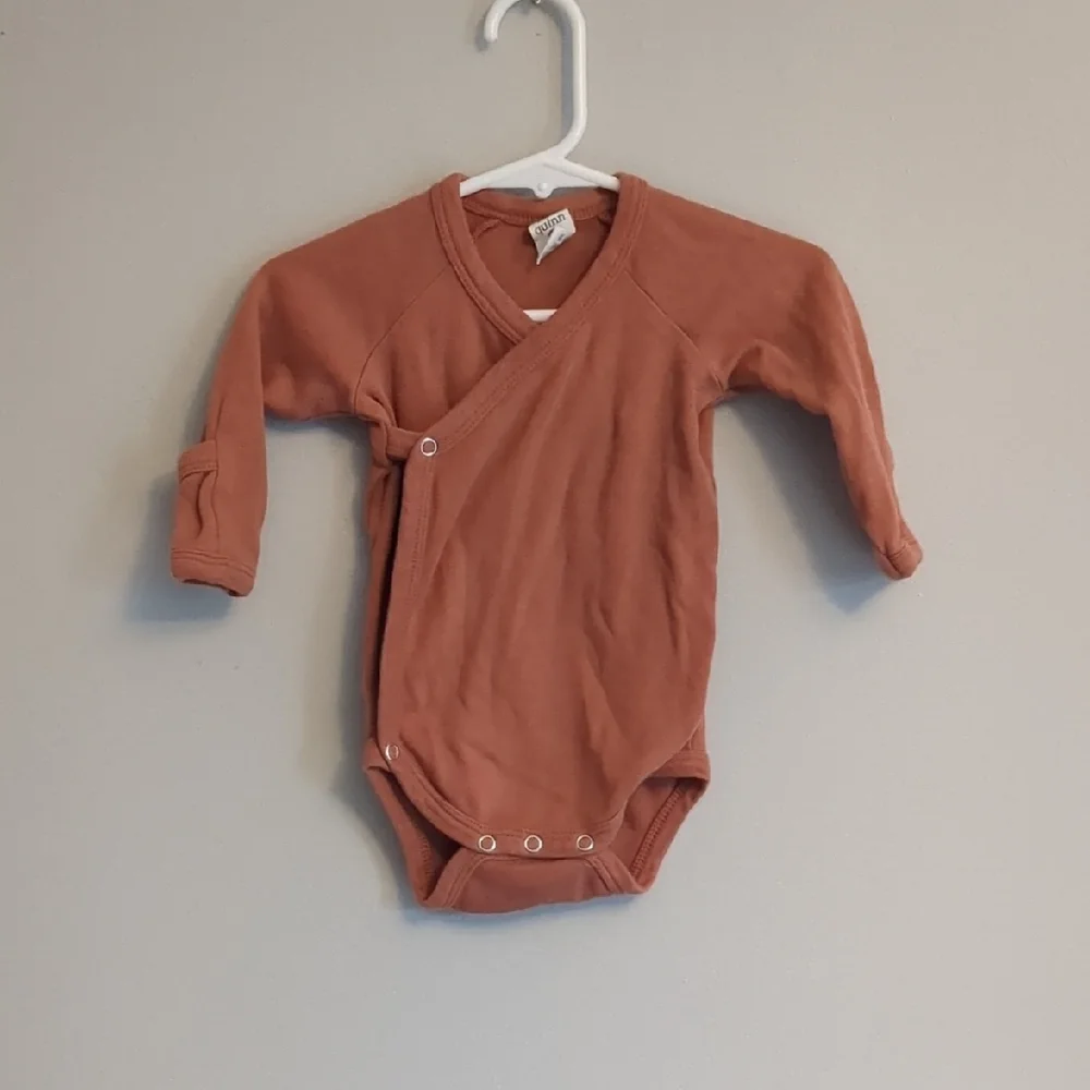 Kate Quinn Organic Cotton Rust Long Sleeve Crossover Bodysuit - Size 6-12 Months